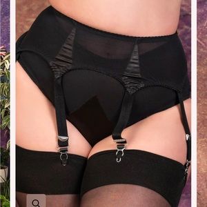 What Katie Did Maitresse Narrow Black Suspender Belt